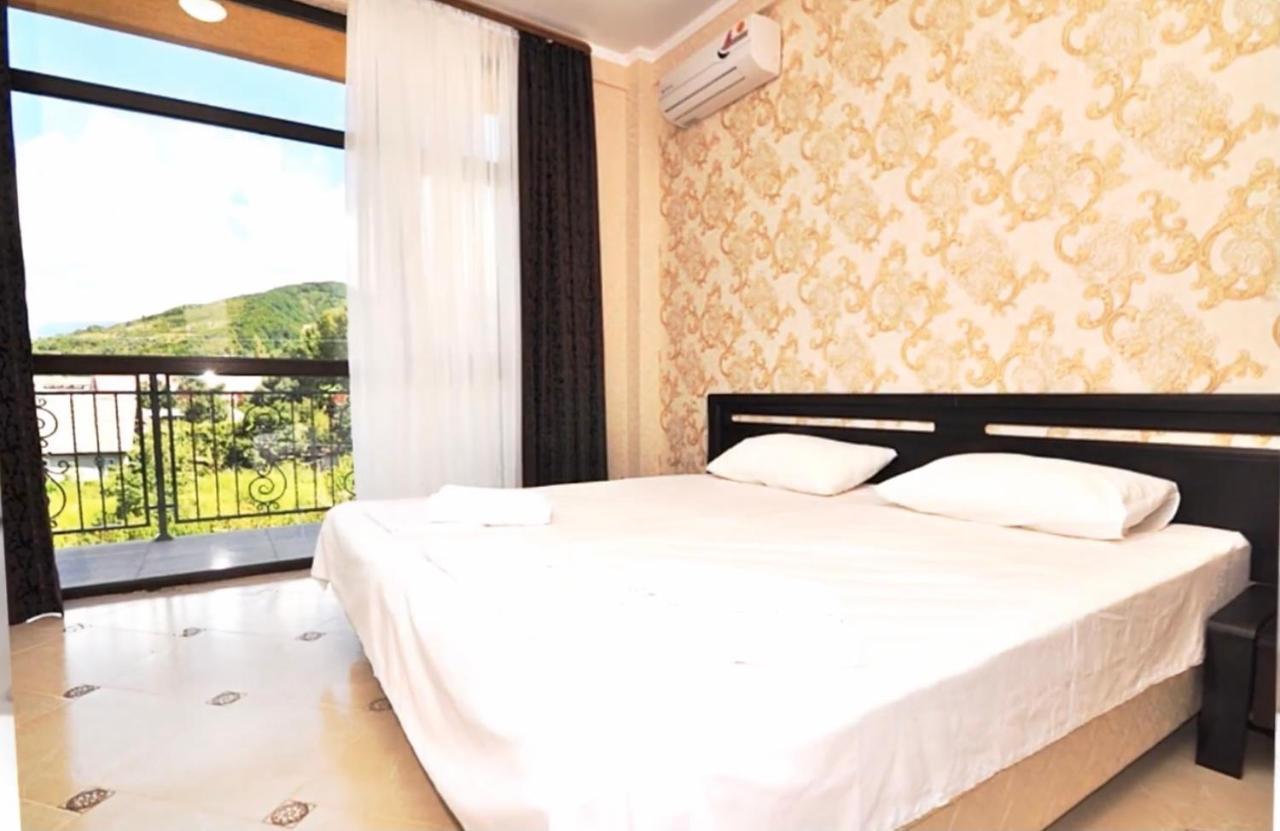 Коралл - Coral Sea Hotel Tsandrypsj Buitenkant foto